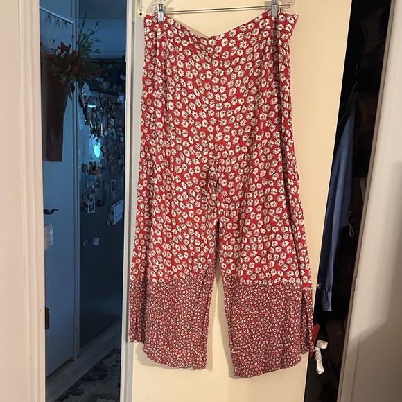 Anthropologie Red Floral Trousers - Picture 1 of 8